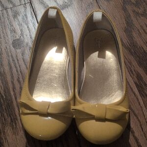 GAP Yellow Kids Dress Shoes